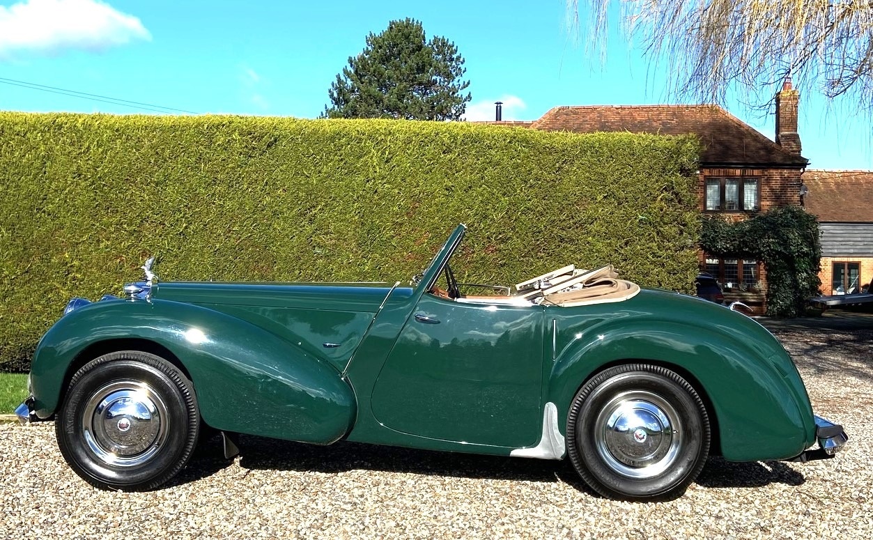 Used Triumph Roadster 1949 for sale - 77568247: Photo 2