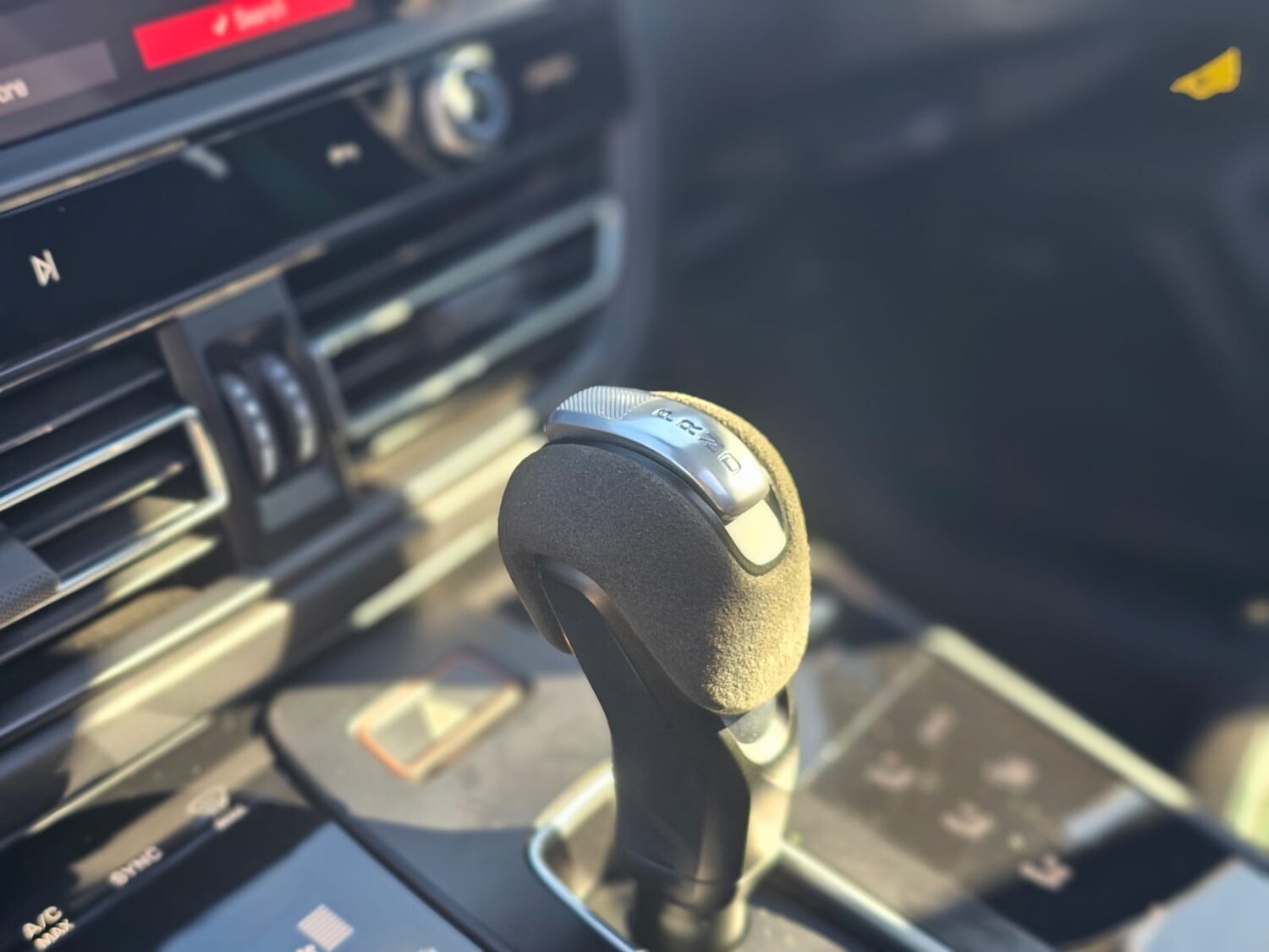 Used Porsche Macan 2023 for sale - 78078143: Photo 14