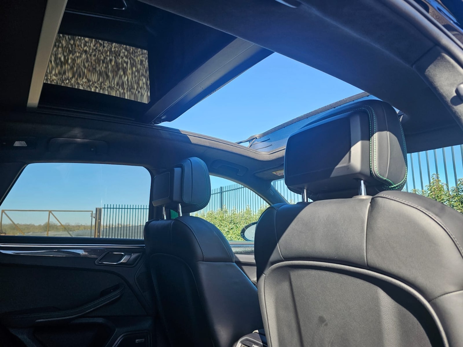 Used Porsche Macan 2023 for sale - 78078143: Photo 15