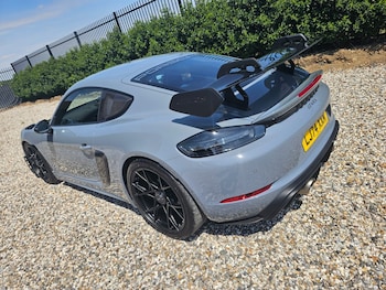 Used Porsche Cayman 2024 for sale - 79137194: Photo