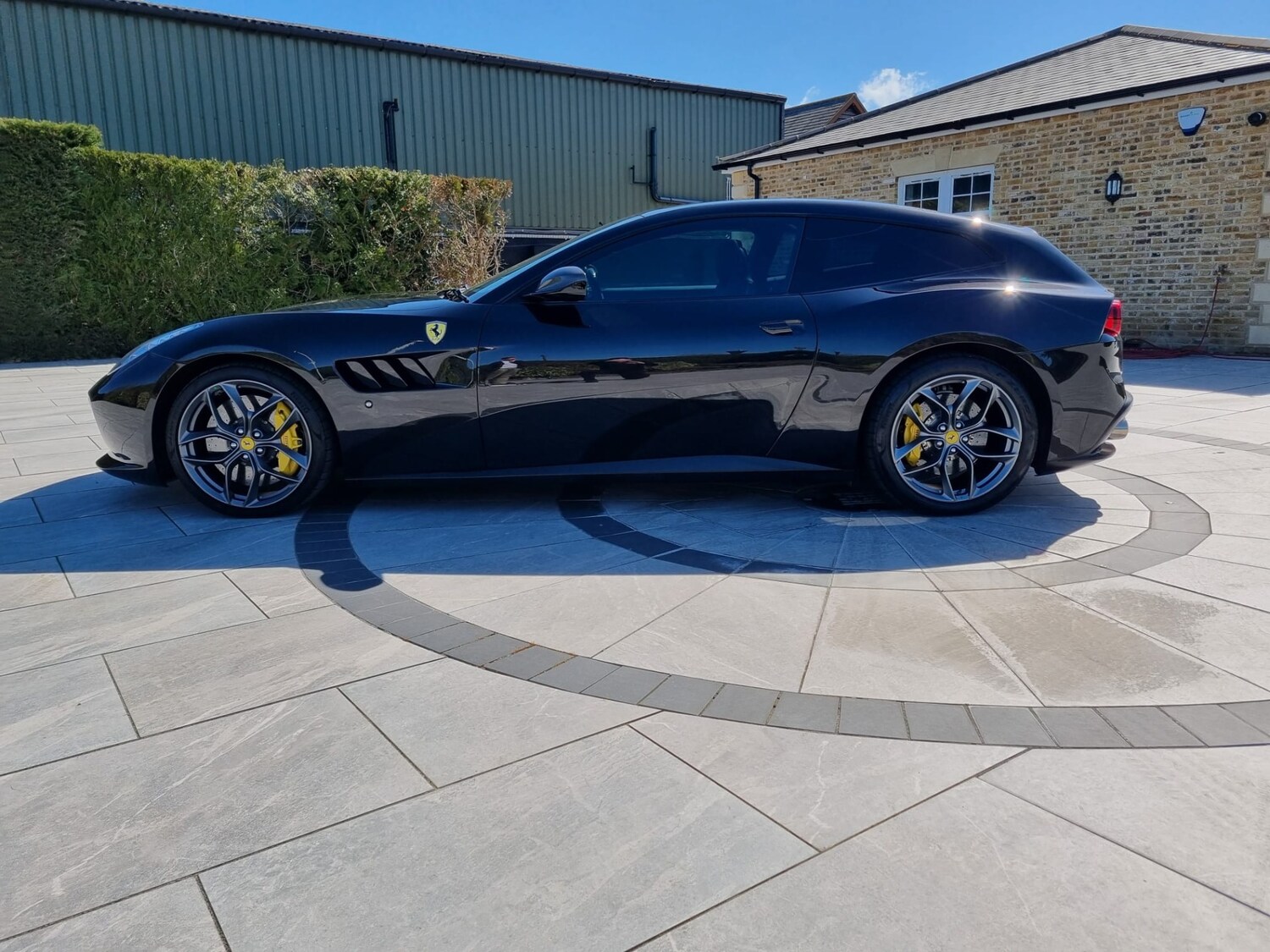 Used Ferrari GTC4Lusso 2018 for sale - 77432275: Photo 18