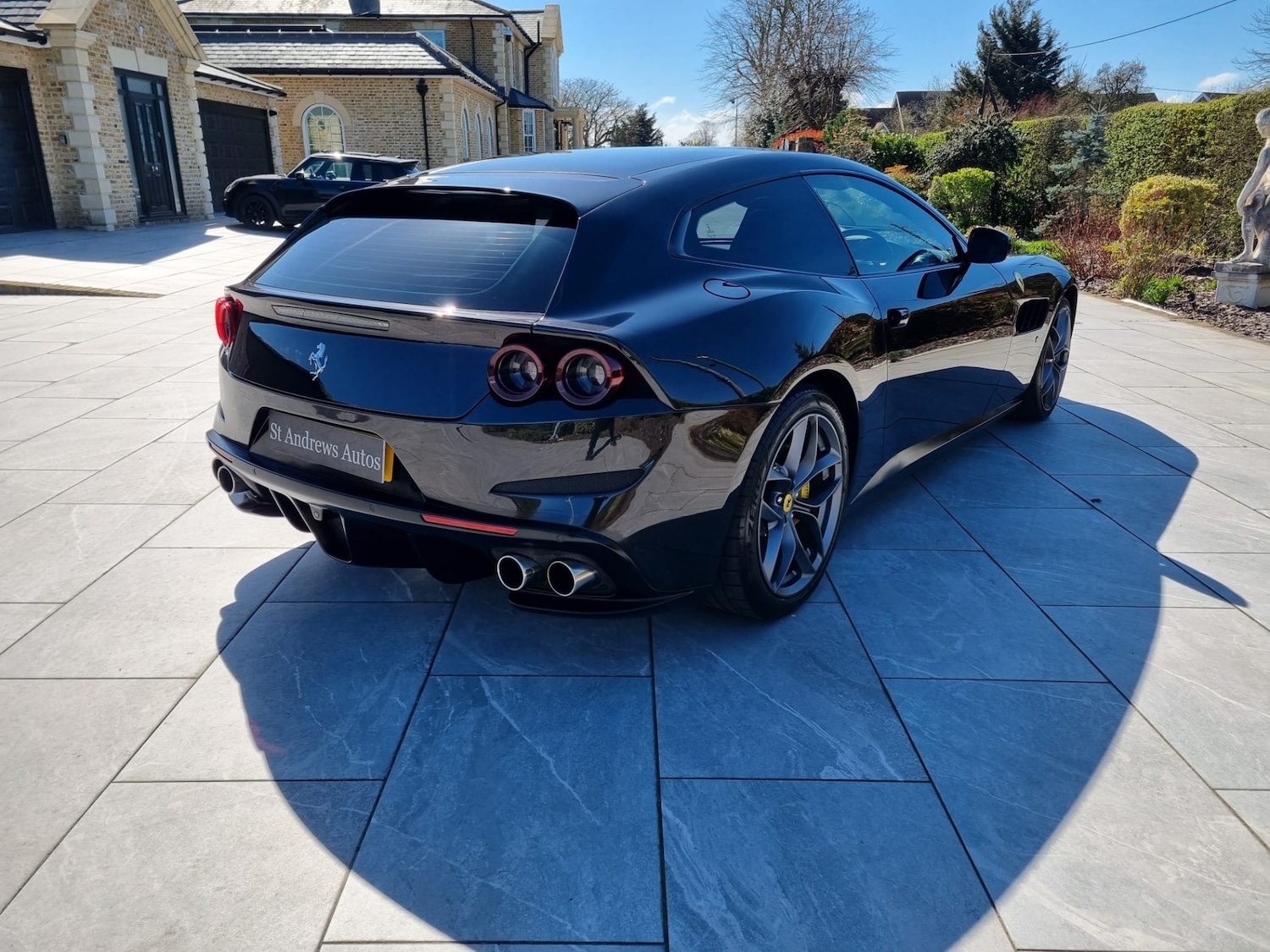 Used Ferrari GTC4Lusso 2018 for sale - 77432275: Photo 4