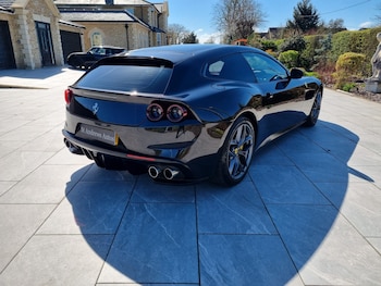 Used Ferrari GTC4Lusso 2018 for sale - 77432275: Photo