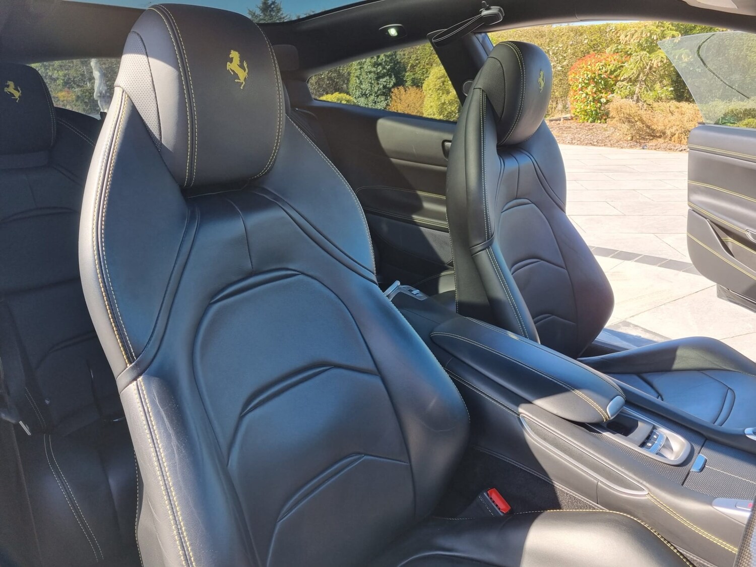 Used Ferrari GTC4Lusso 2018 for sale - 77432275: Photo 9