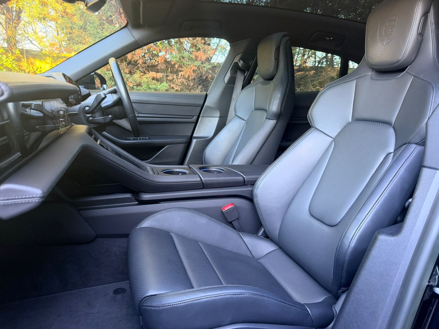 Used Porsche Taycan 2023 for sale - 77245560: Photo 10