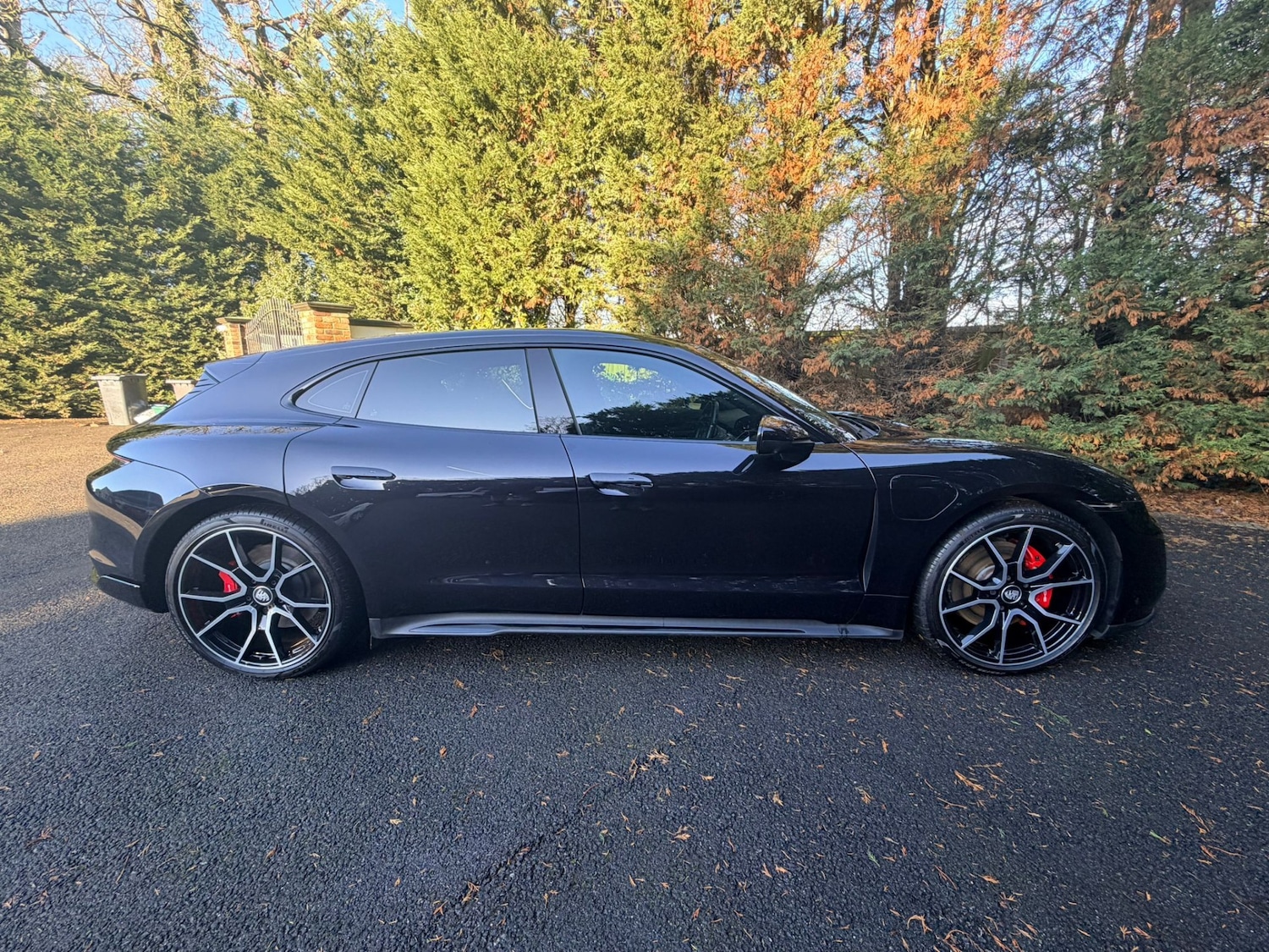 Used Porsche Taycan 2023 for sale - 77245560: Photo 8