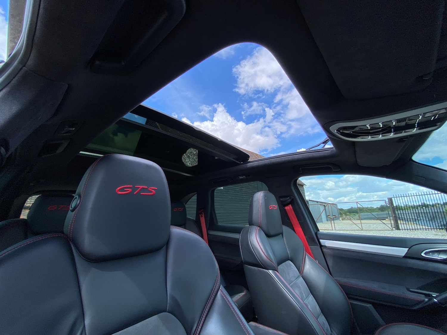 Used Porsche Cayenne 2013 for sale - 76382396: Photo 17