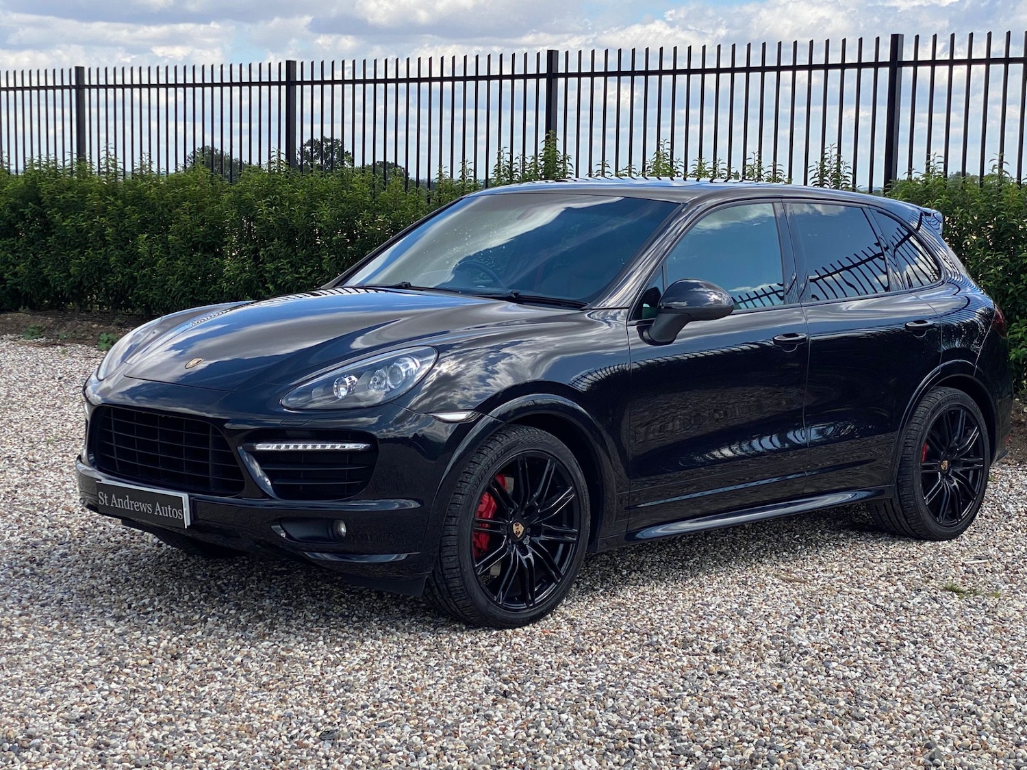 Used Porsche Cayenne 2013 for sale - 76382396: Photo 2