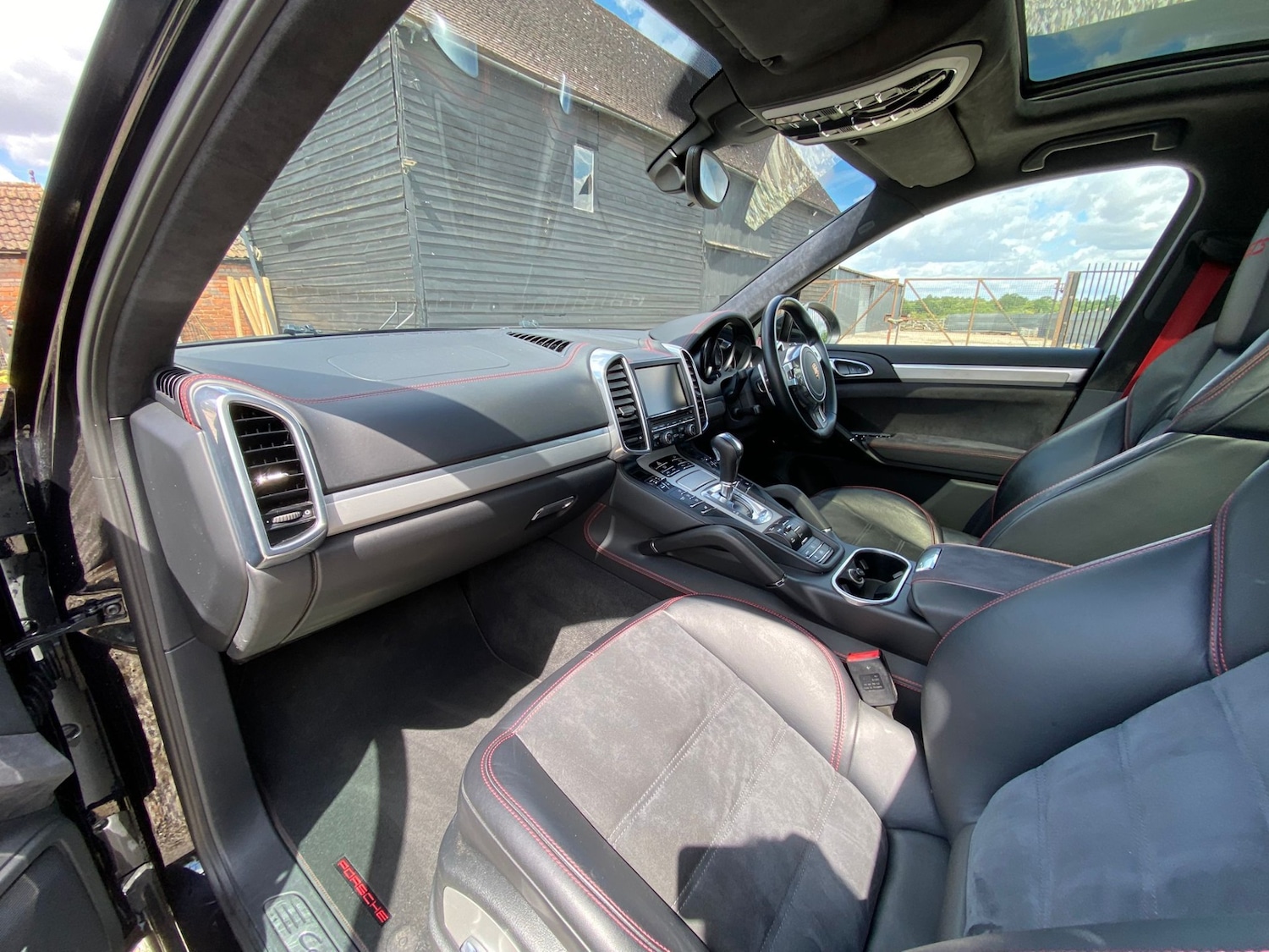 Used Porsche Cayenne 2013 for sale - 76382396: Photo 28