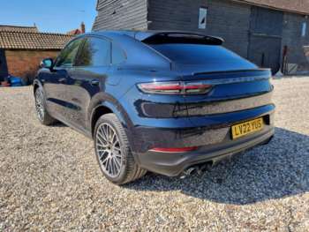 Used Porsche Cayenne 2022 for sale - 74165265: Photo