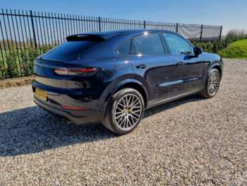 Used Porsche Cayenne 2022 for sale - 74165265: Photo