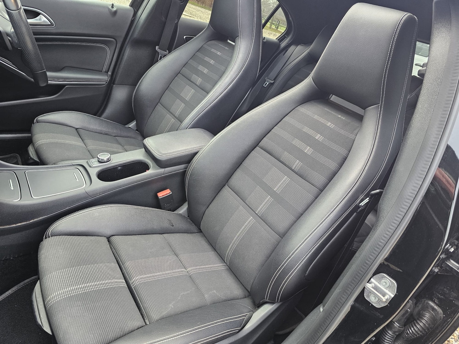 Used Mercedes-Benz A-Class 2018 for sale - 76859570: Photo 11