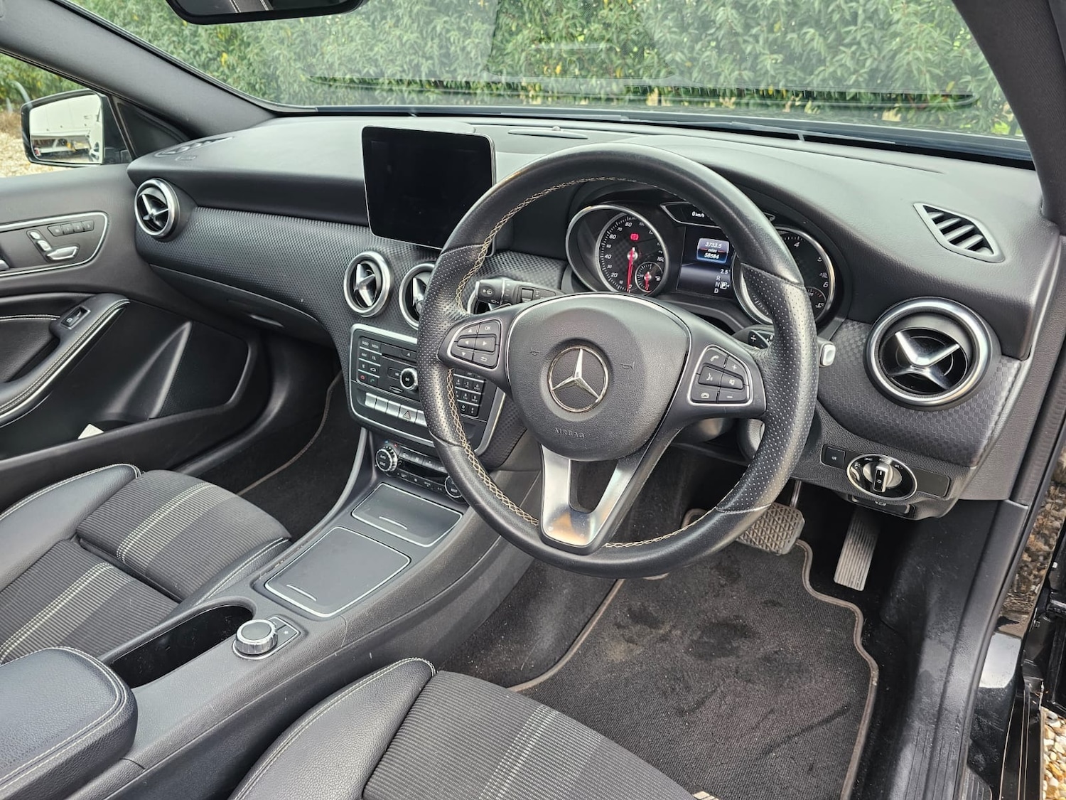 Used Mercedes-Benz A-Class 2018 for sale - 76859570: Photo 26