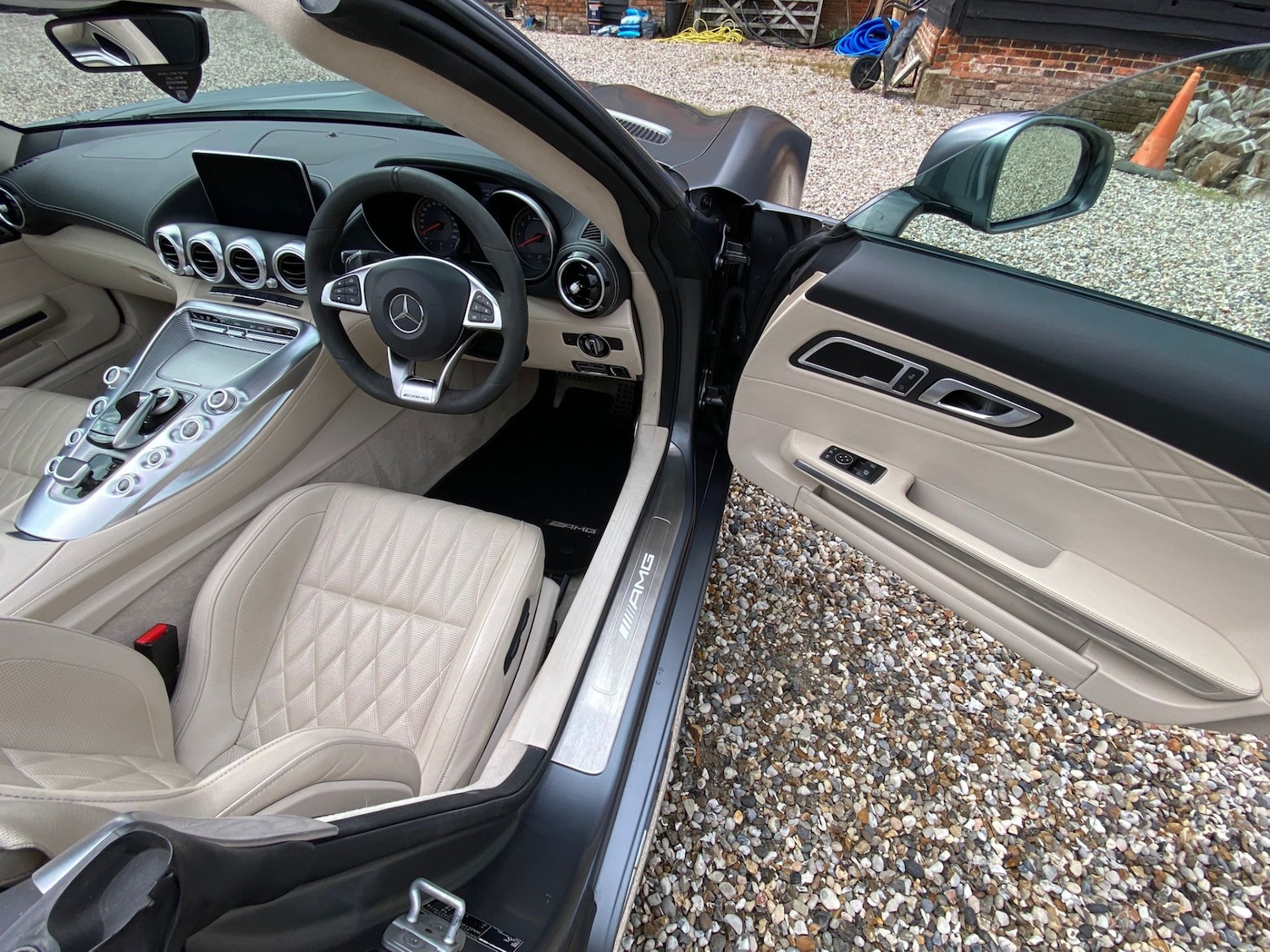 Used Mercedes-Benz AMG GT 2017 for sale - 76319662: Photo 11