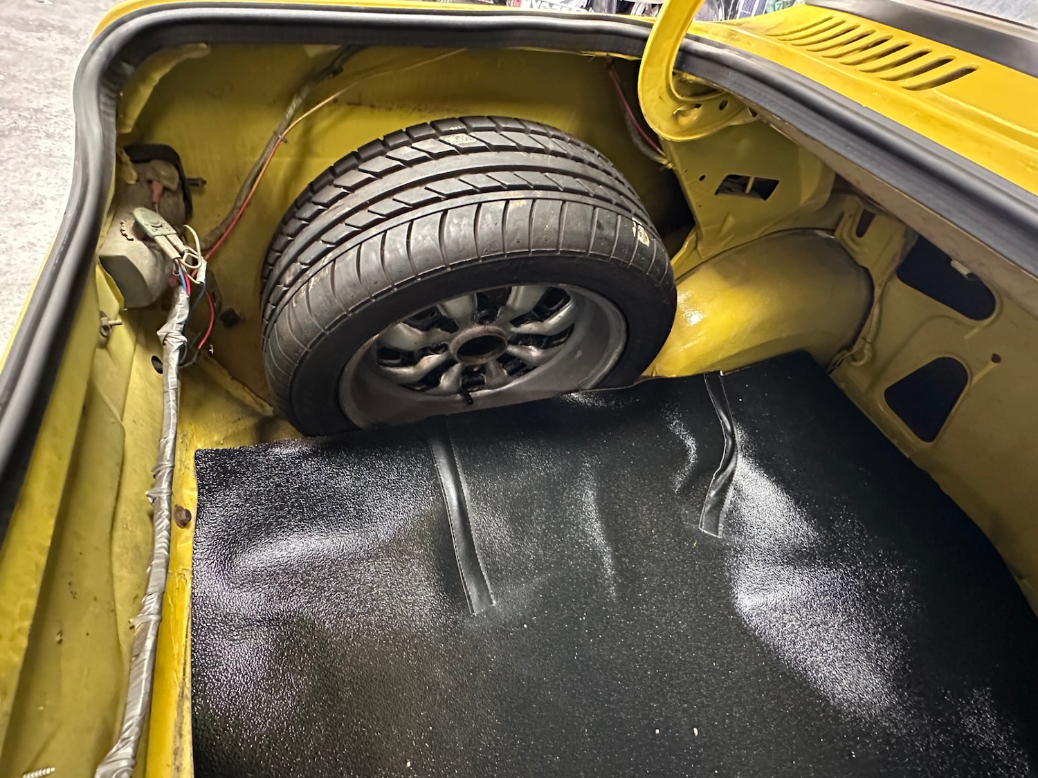 Used Ford Escort 1971 for sale - 76316979: Photo 67