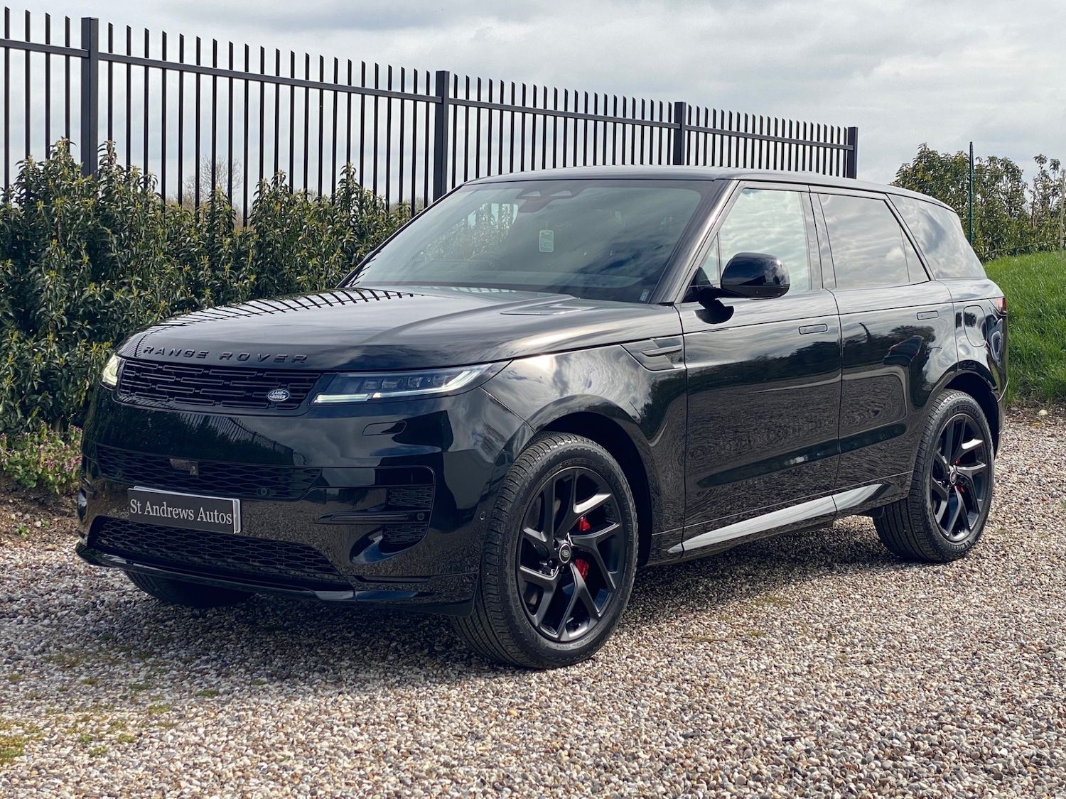 Used Land Rover Range Rover Sport 2025 for sale - 78105004: Photo 2