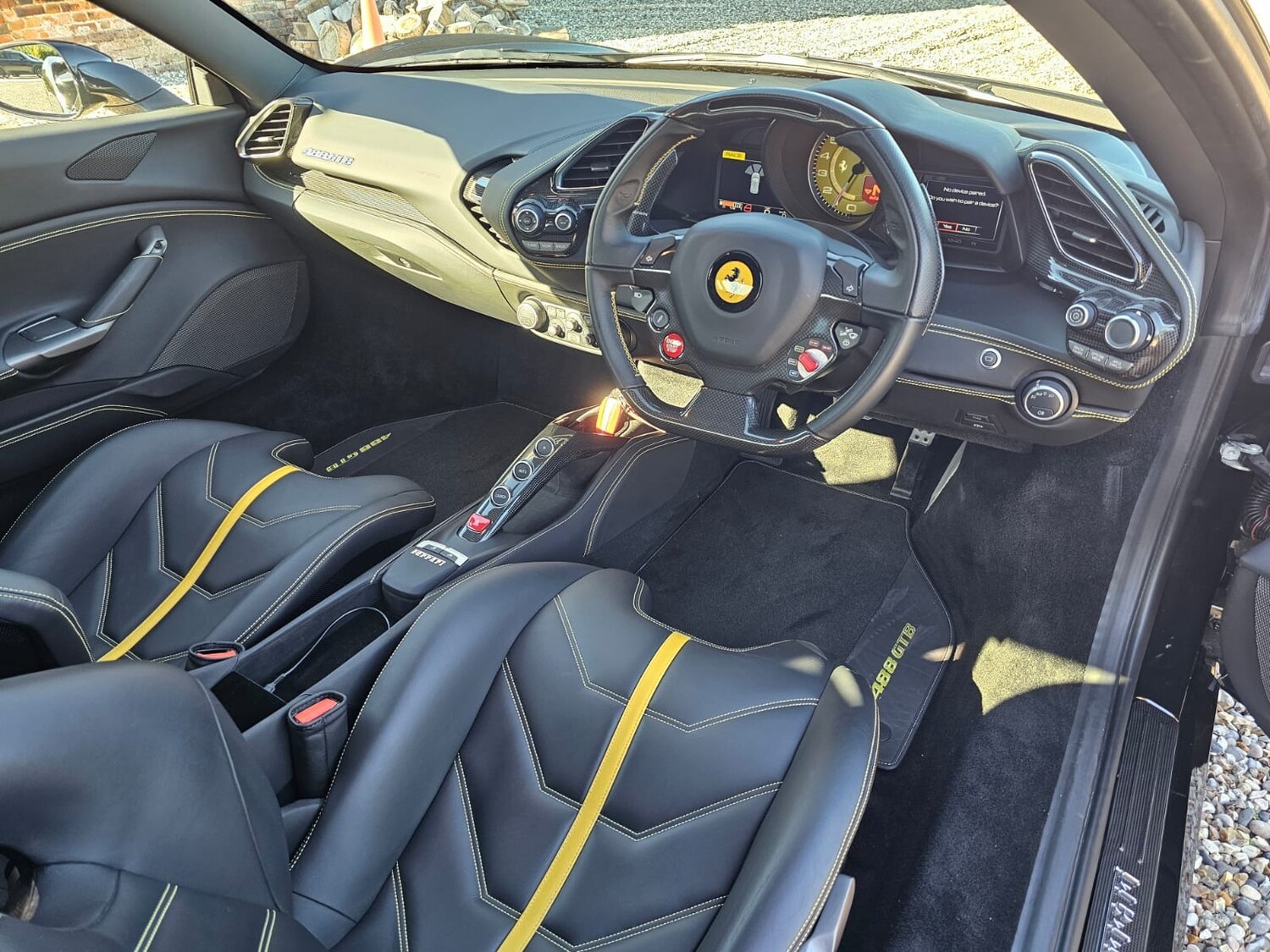 Used Ferrari 488 2017 for sale - 76231387: Photo 12