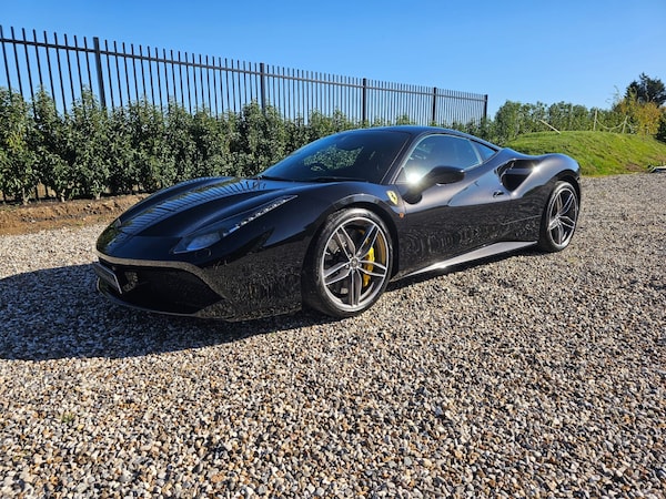 Used Ferrari 488 2017 for sale - 76231387: Photo 24