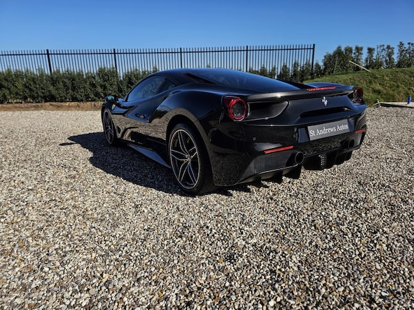 Used Ferrari 488 2017 for sale - 76231387: Photo 32