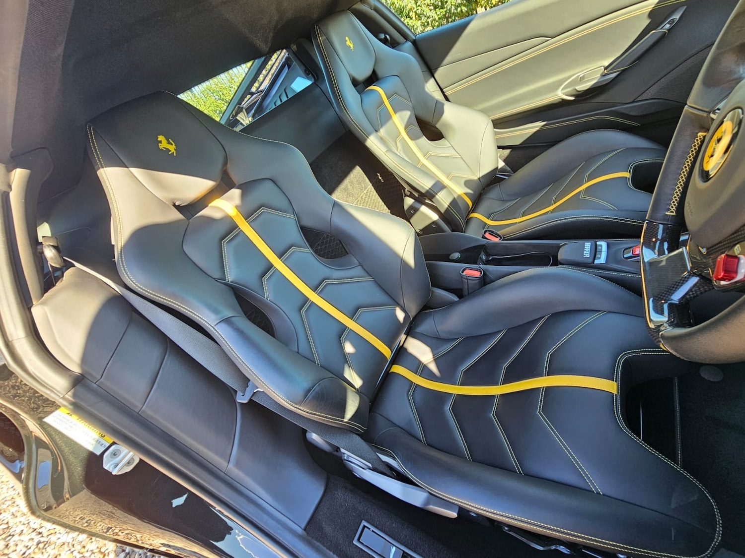 Used Ferrari 488 2017 for sale - 76231387: Photo 9