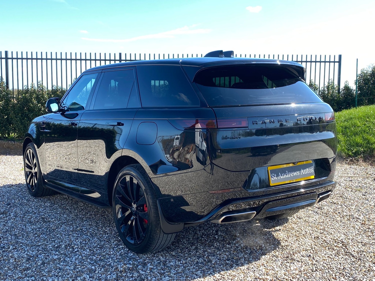 Used Land Rover Range Rover Sport 2024 for sale - 78027225: Photo 3