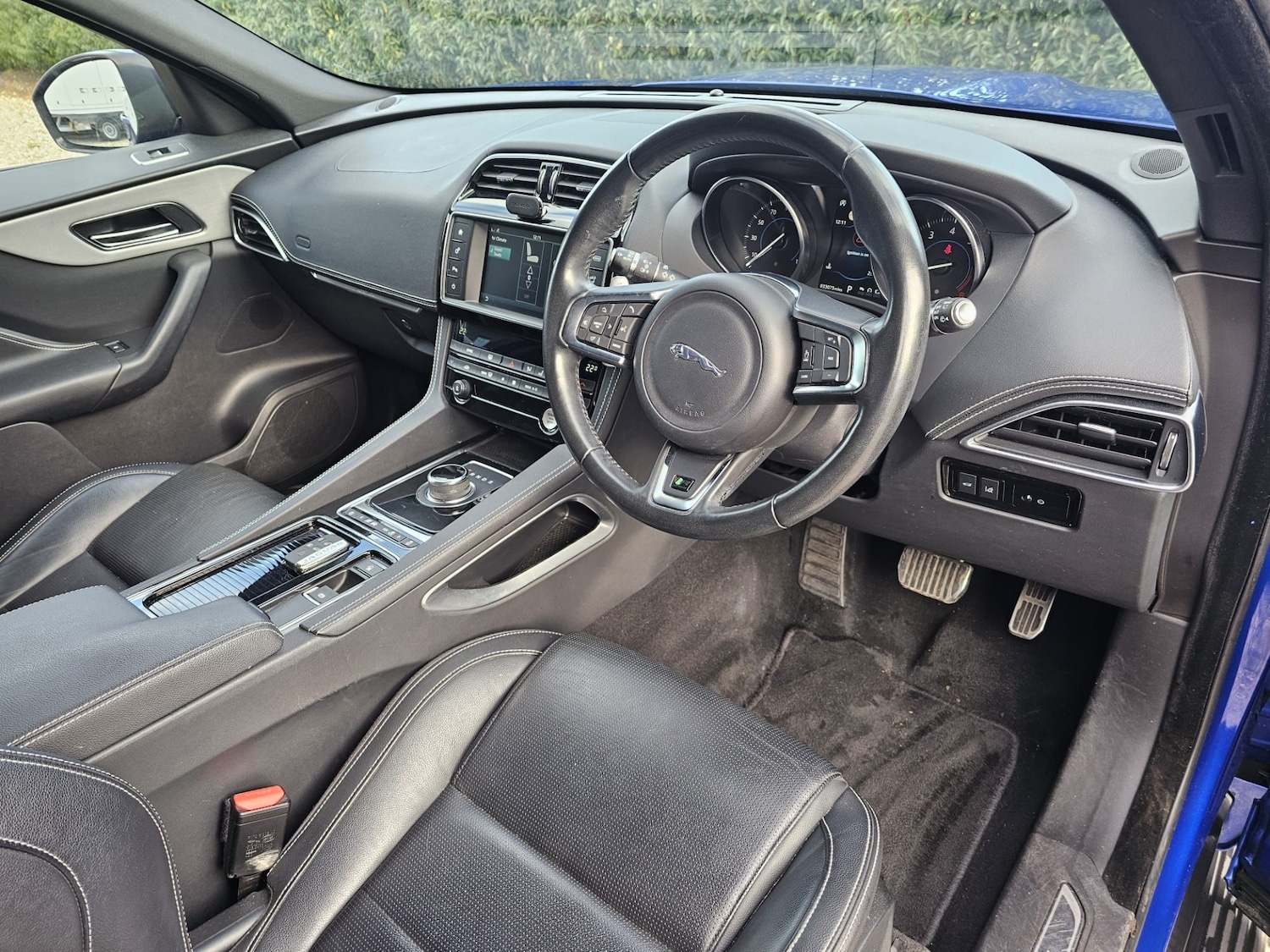 Used Jaguar F-Pace 2018 for sale - 76693078: Photo 7