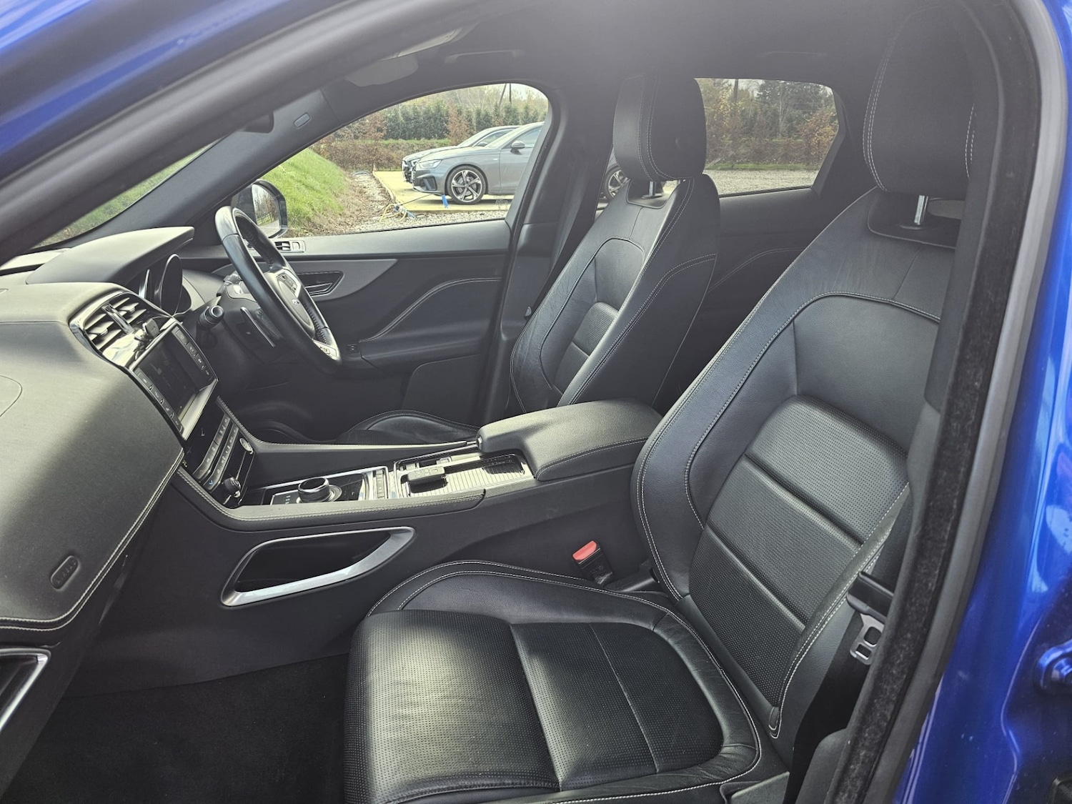 Used Jaguar F-Pace 2018 for sale - 76693078: Photo 9