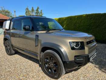 Used Land Rover Defender 2022 for sale - 74742364: Photo