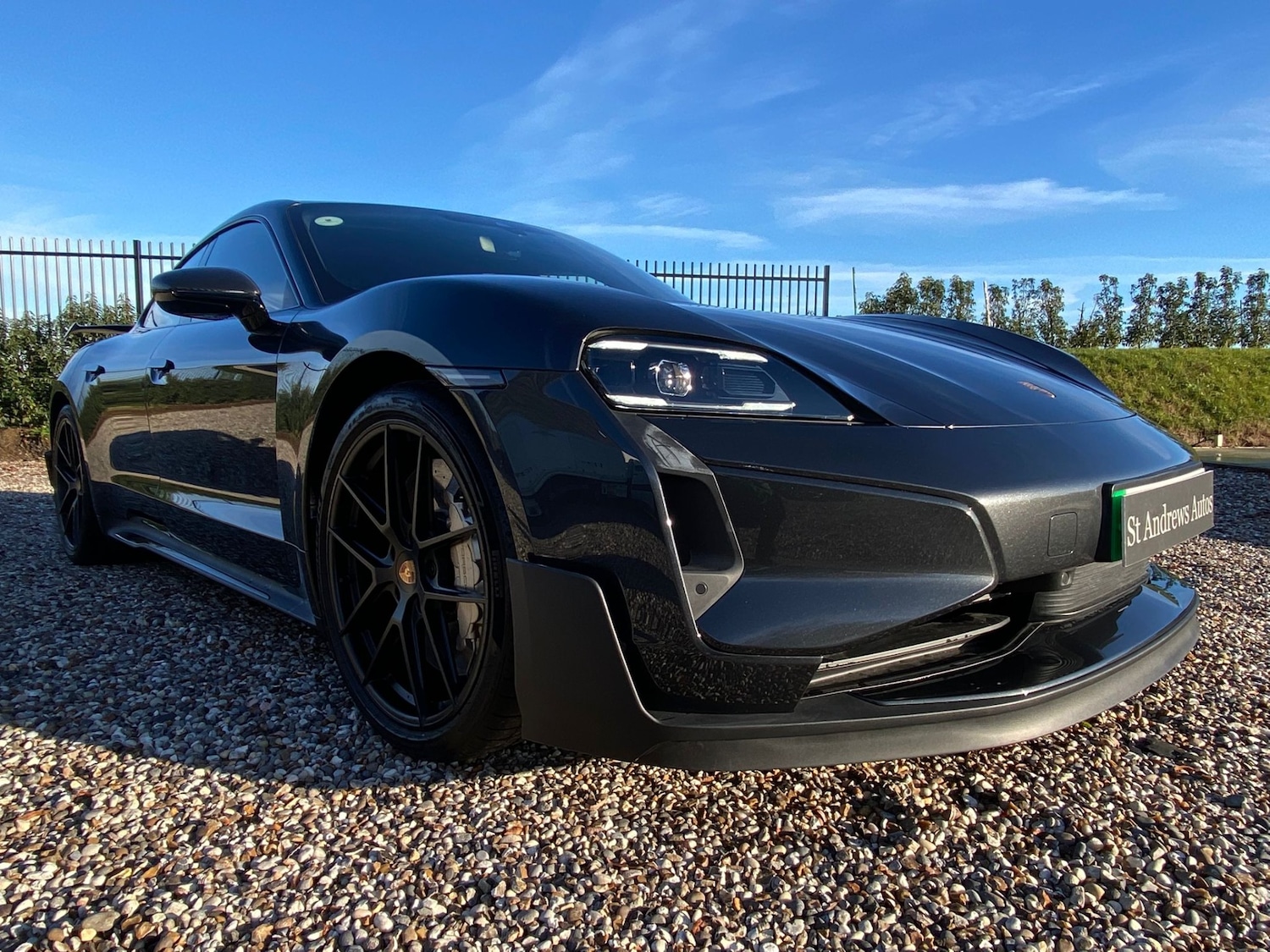 Used Porsche Taycan 2024 for sale - 77403904: Photo 1