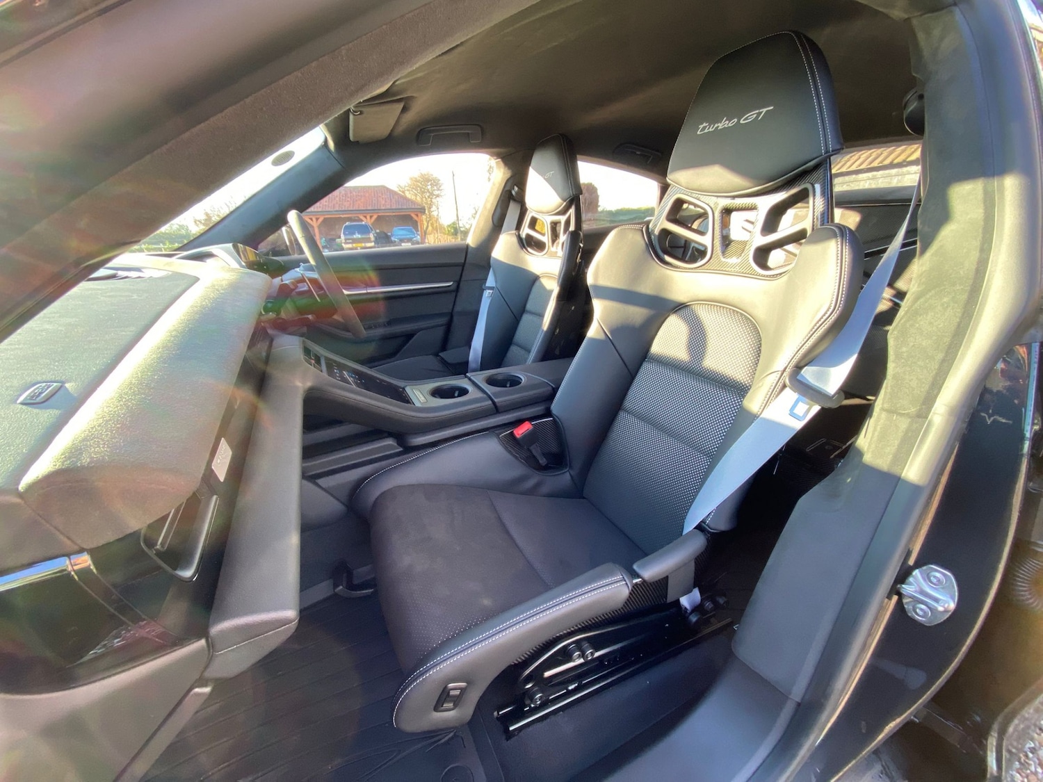 Used Porsche Taycan 2024 for sale - 77403904: Photo 11