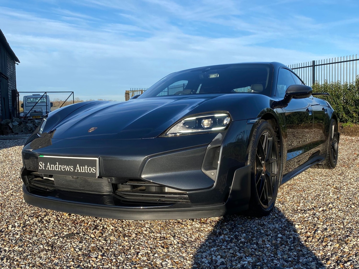 Used Porsche Taycan 2024 for sale - 77403904: Photo 2