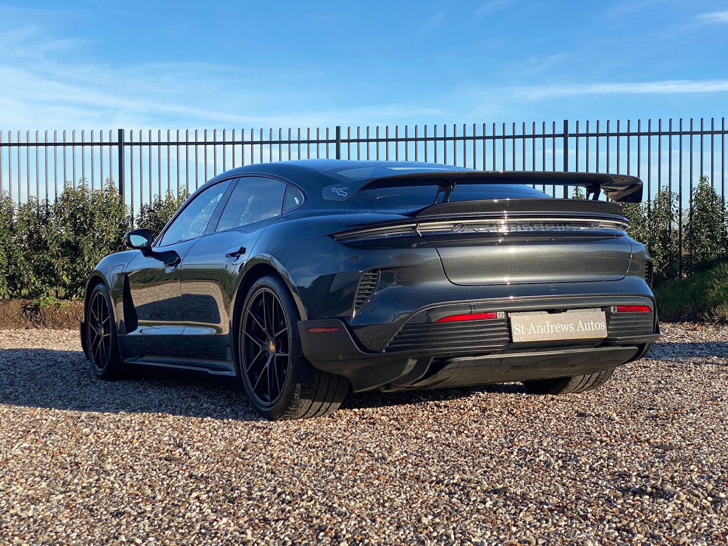 Used Porsche Taycan 2024 for sale - 77403904: Photo 3