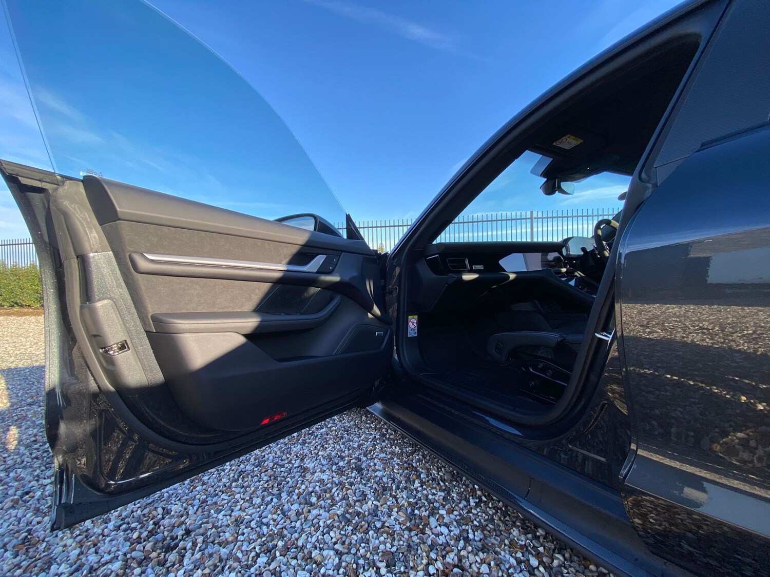 Used Porsche Taycan 2024 for sale - 77403904: Photo 38