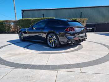 Used Ferrari GTC4Lusso 2018 for sale - 74259923: Photo
