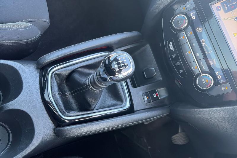 Used Nissan Qashqai 2017 for sale - 77755036: Photo 14