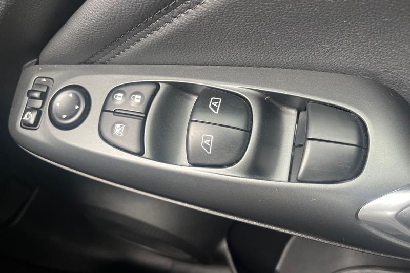 Used Nissan Juke 2024 for sale - 76302724: Photo 16