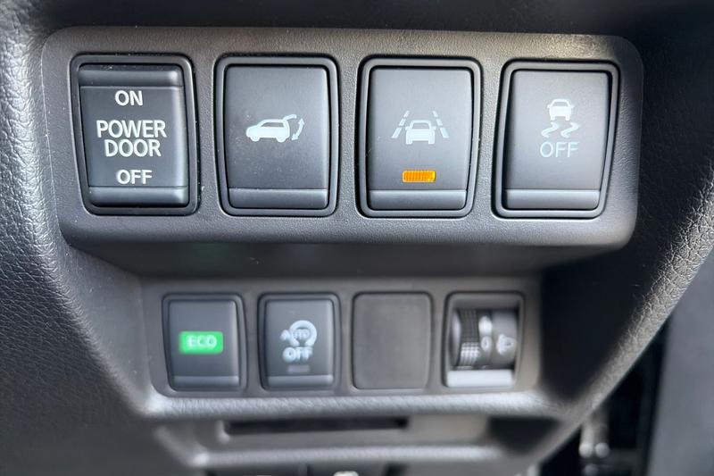 Used Nissan X-Trail 2018 for sale - 77582096: Photo 32