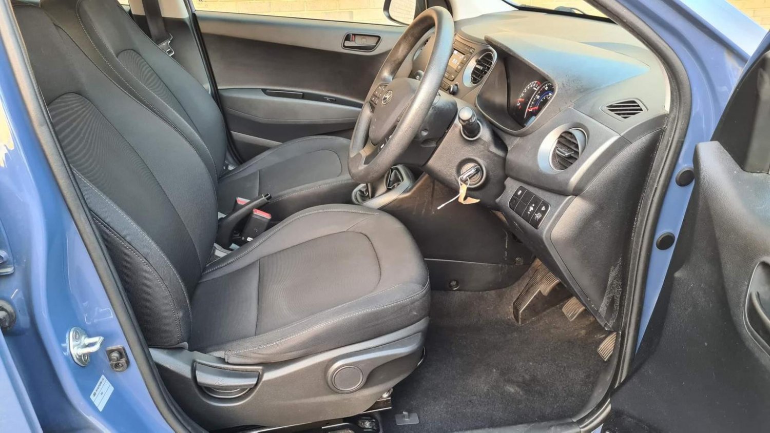 Used Hyundai i10 2017 for sale - 77261744: Photo 10