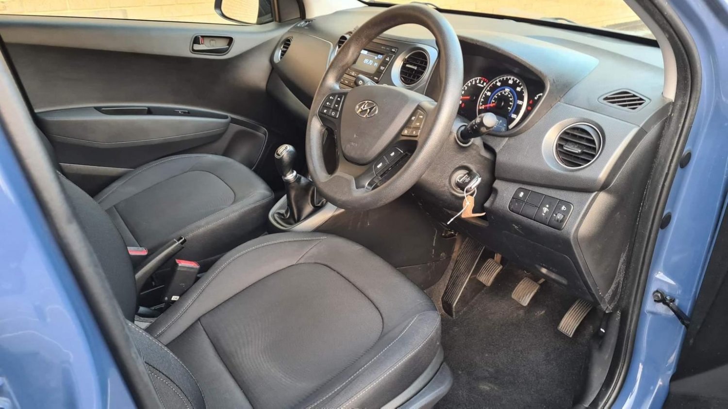 Used Hyundai i10 2017 for sale - 77261744: Photo 12