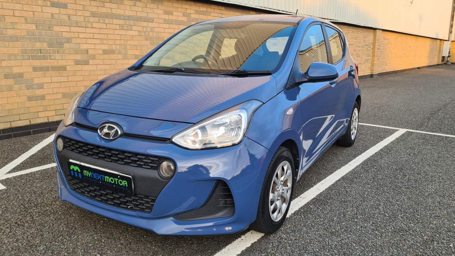 Used Hyundai i10 2017 for sale - 77261744: Photo 3