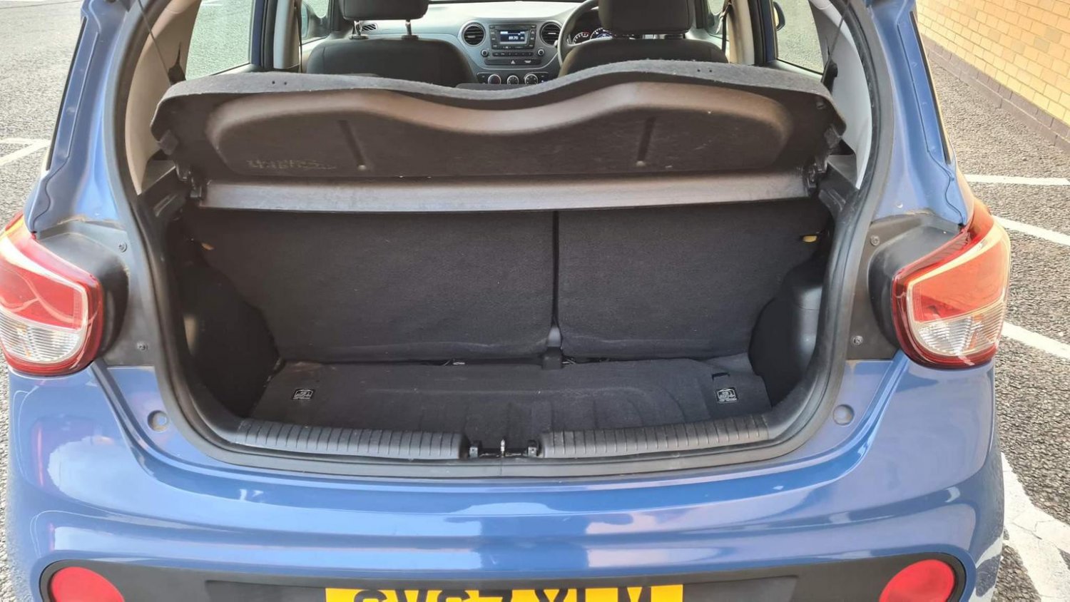 Used Hyundai i10 2017 for sale - 77261744: Photo 33