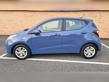 Used Hyundai i10 2017 for sale - 77261744: Photo