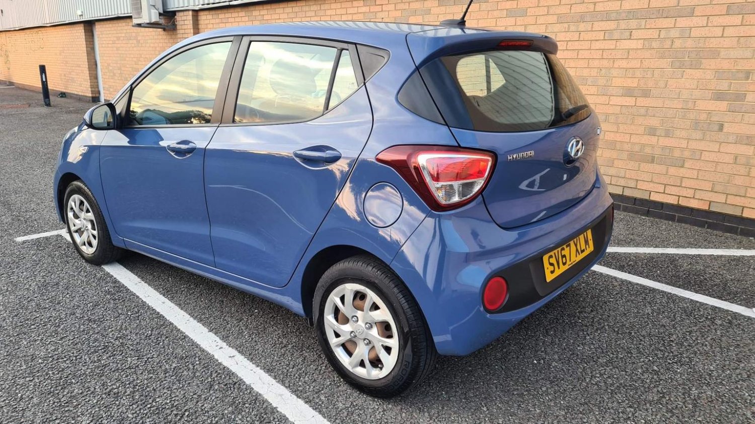 Used Hyundai i10 2017 for sale - 77261744: Photo 5