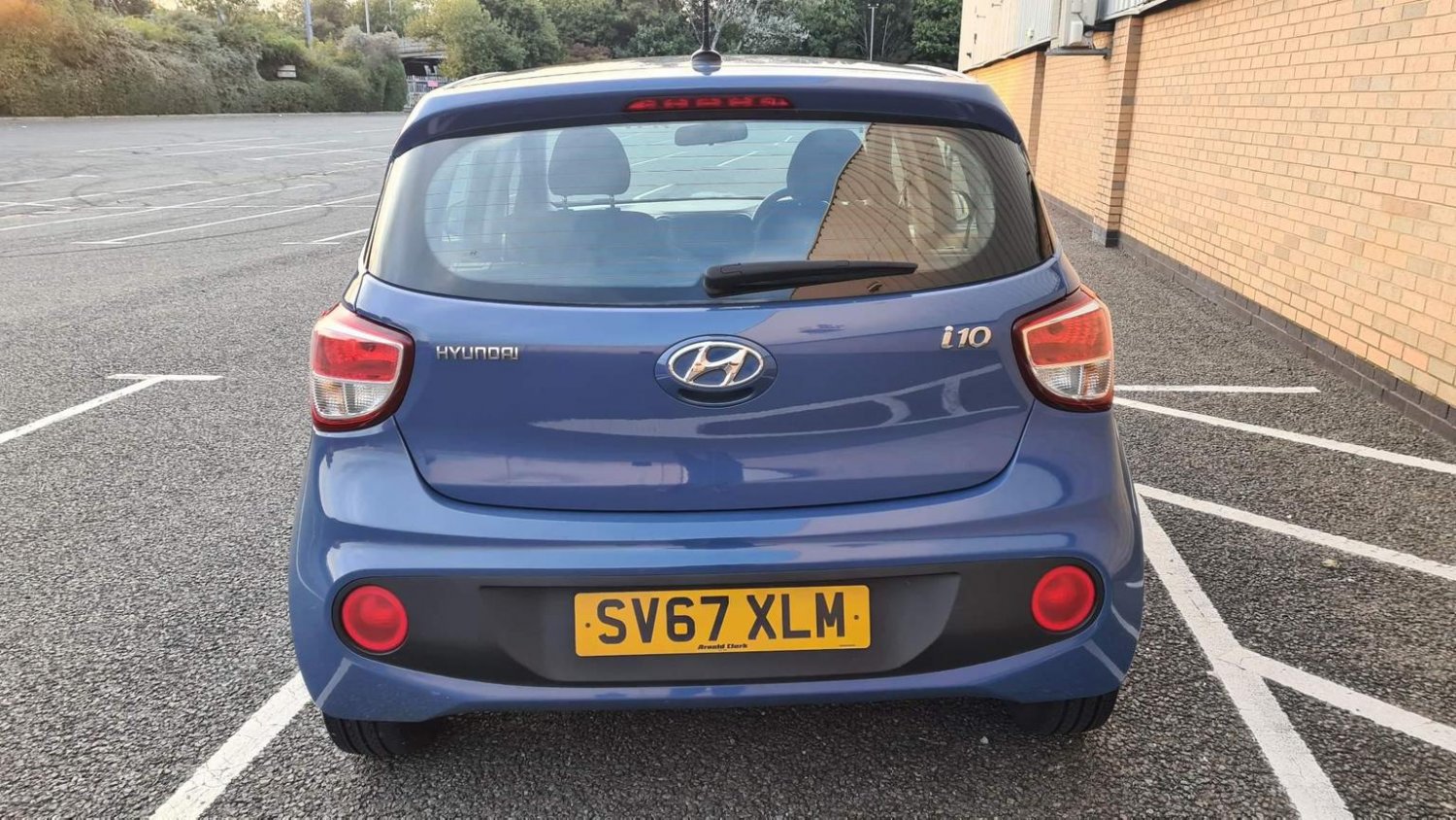 Used Hyundai i10 2017 for sale - 77261744: Photo 6