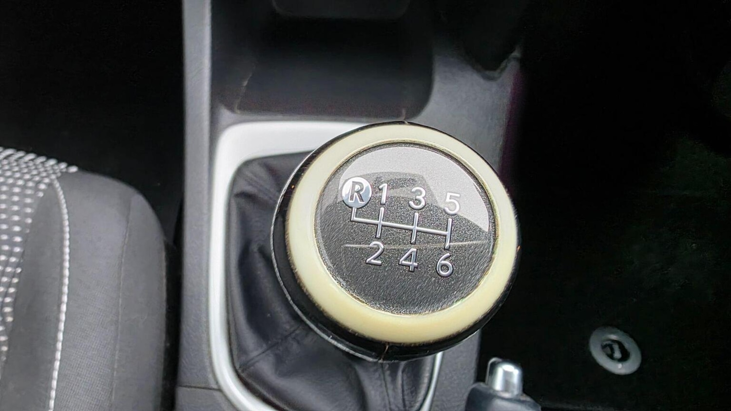 Used Toyota Auris 2014 for sale - 77261740: Photo 26