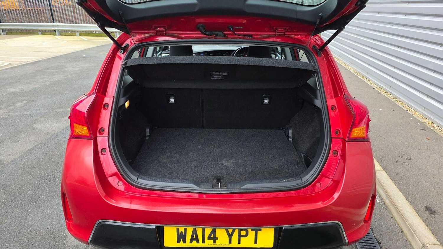 Used Toyota Auris 2014 for sale - 77261740: Photo 31