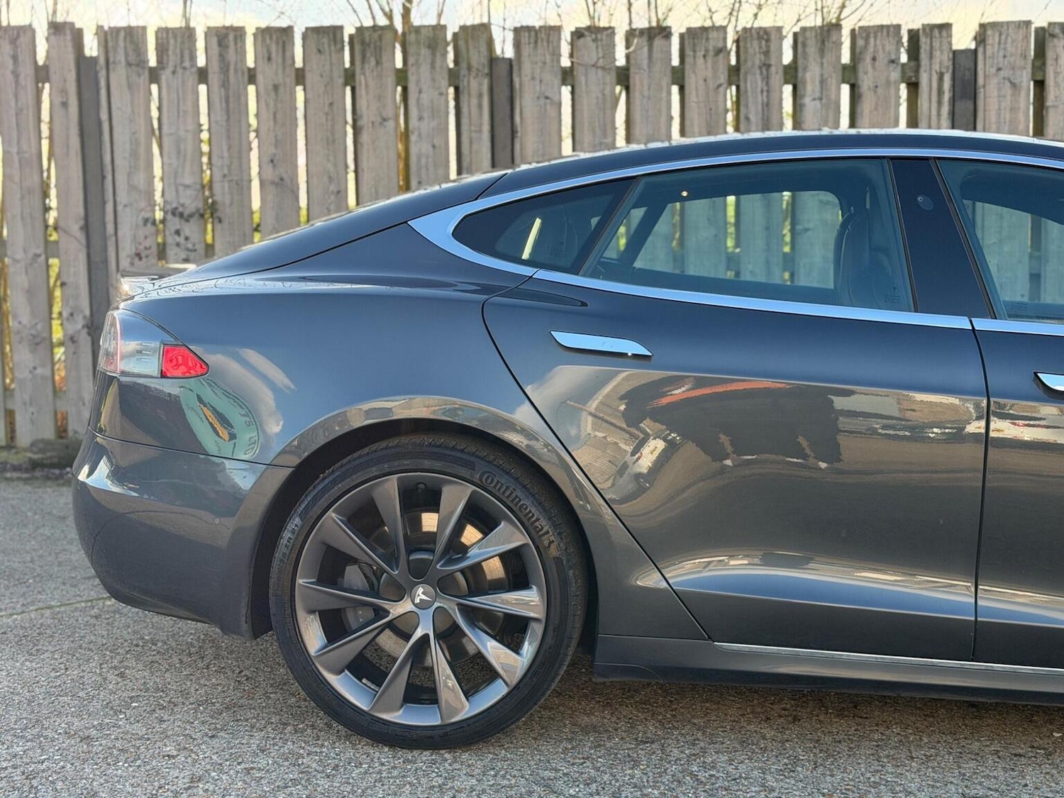 Used Tesla Model S 2017 for sale - 77277279: Photo 17