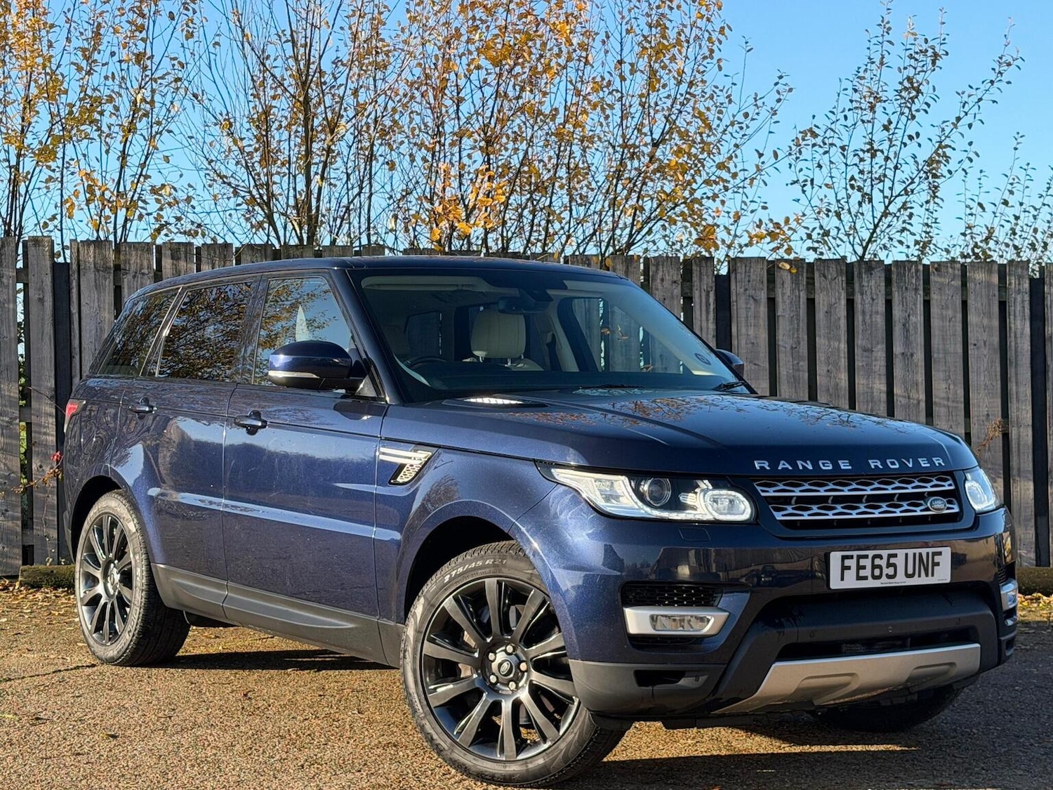 Used Land Rover Range Rover Sport 2015 for sale - 77277372: Photo 1