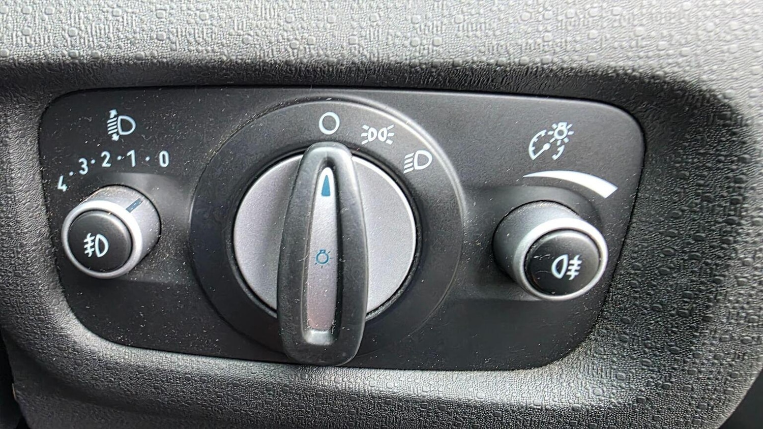 Used Ford Fiesta 2013 for sale - 77261739: Photo 24