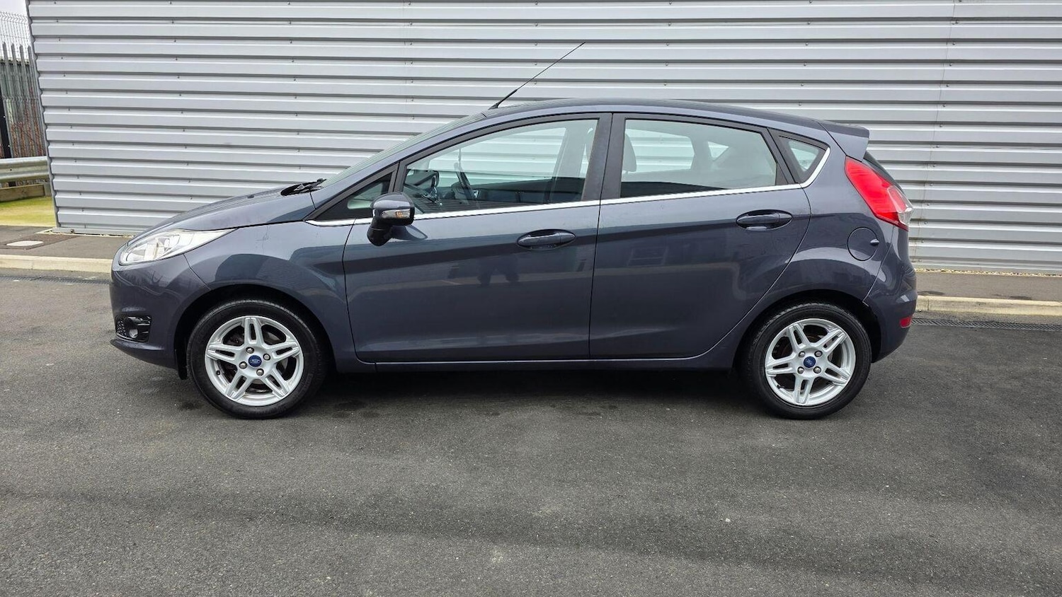 Used Ford Fiesta 2013 for sale - 77261739: Photo 4